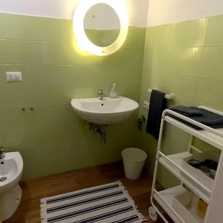 Apartament Putignani 178 *