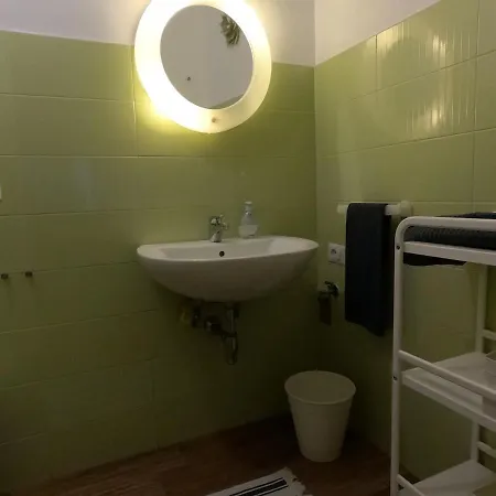 Apartament Putignani 178 *